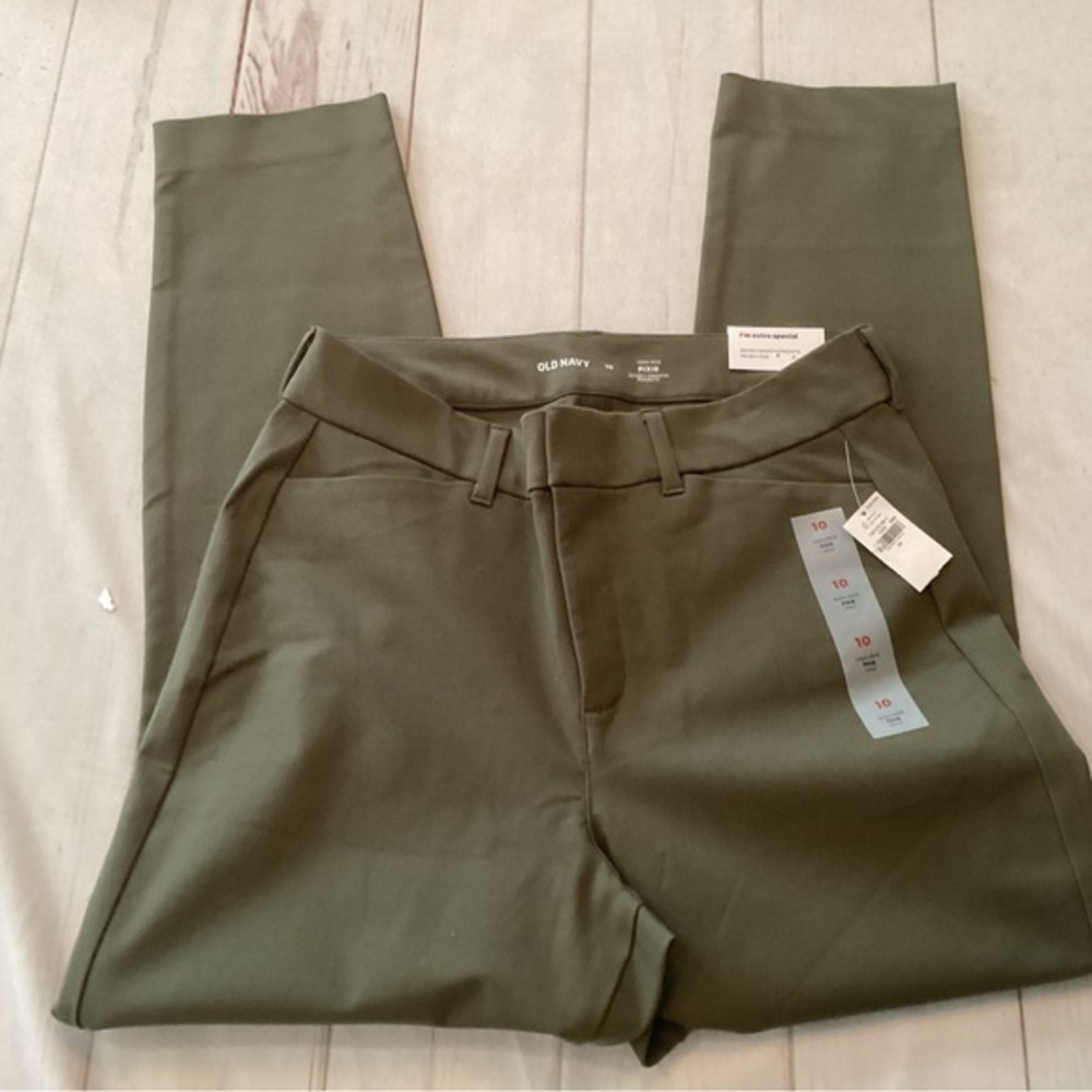 NWT OLD NAVY PIXIE PANTS Size 10